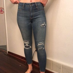 HOLLISTER distressed jeans